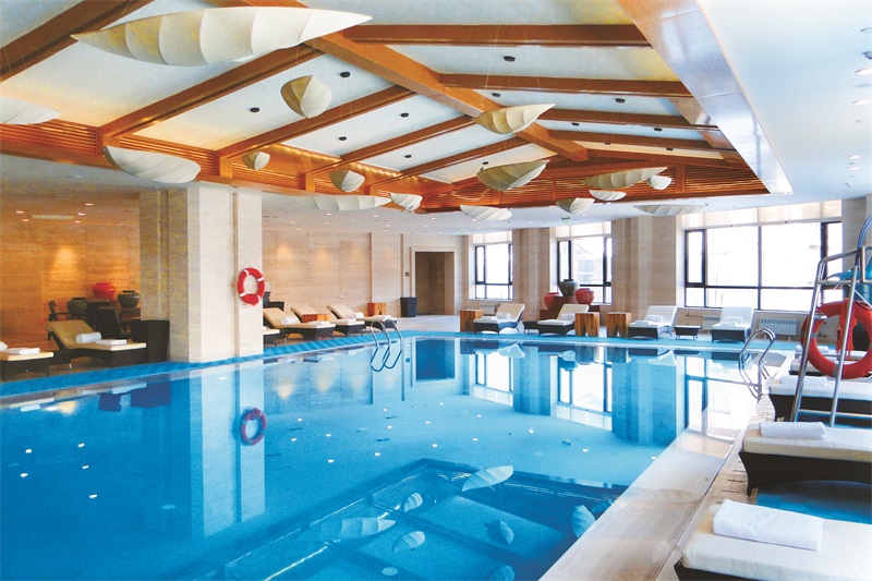 樓頂泳池,空中泳池